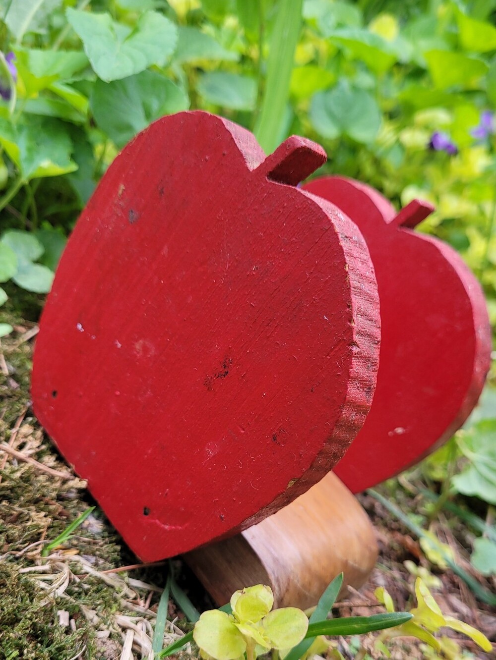 Farmhouse vintage wooden napkin holder shaped like a red apple Teacher Gift